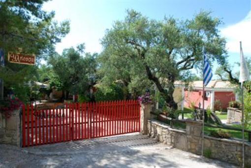 фото отеля Ilyessa Cottages