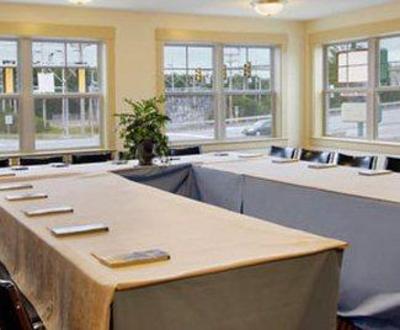 фото отеля Days Inn South Portland