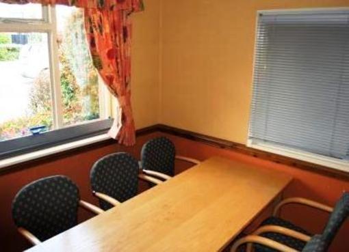 фото отеля Longshoot Hotel Nuneaton