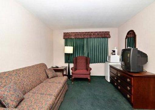 фото отеля Quality Inn & Suites of Stoughton