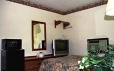 фото отеля Budget Inn Salisbury