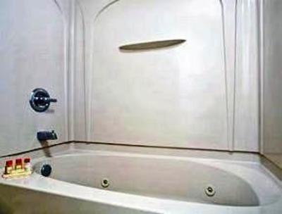 фото отеля Days Inn Canton (Michigan)