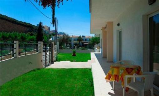 фото отеля Despoina Studios Skiathos