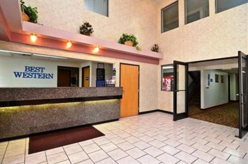 фото отеля Ardmore Inn & Suites