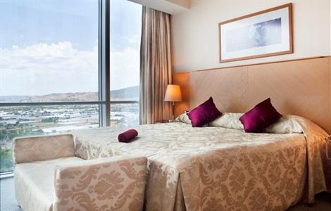 фото отеля Crowne Plaza Izmir