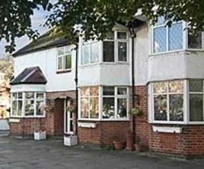 фото отеля Applegarth Guest House Stratford-upon-Avon