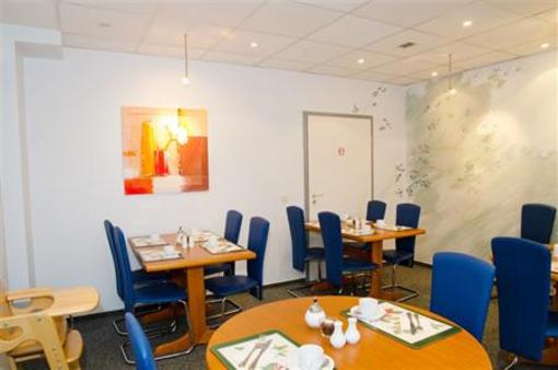 фото отеля Hermes Neu Wulmstorf Hotel Luneburg