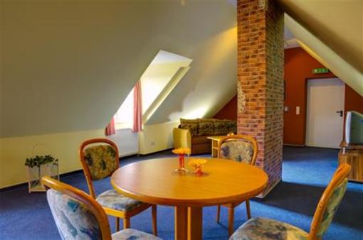 фото отеля Hermes Neu Wulmstorf Hotel Luneburg