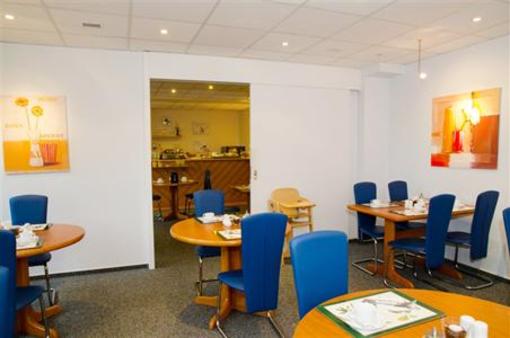 фото отеля Hermes Neu Wulmstorf Hotel Luneburg