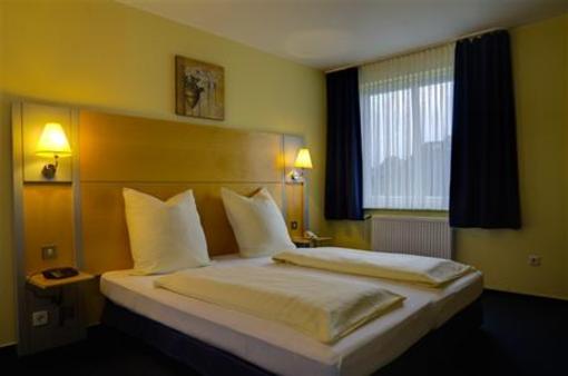 фото отеля Hermes Neu Wulmstorf Hotel Luneburg