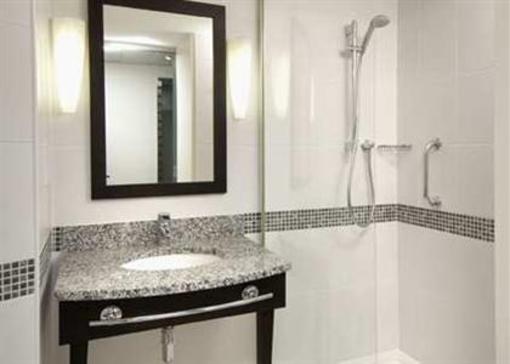 фото отеля Hampton by Hilton St George's Park Burton Upon Trent