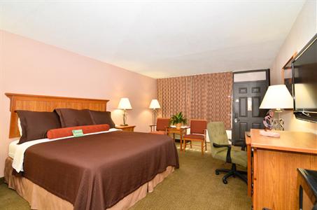 фото отеля BEST WESTERN PLUS Saddleback Inn and Conference Center