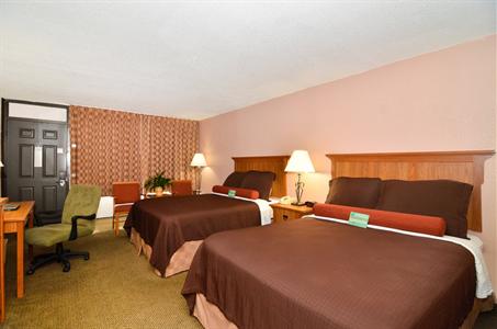 фото отеля BEST WESTERN PLUS Saddleback Inn and Conference Center