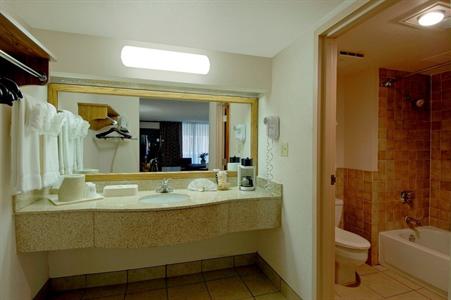 фото отеля BEST WESTERN PLUS Saddleback Inn and Conference Center