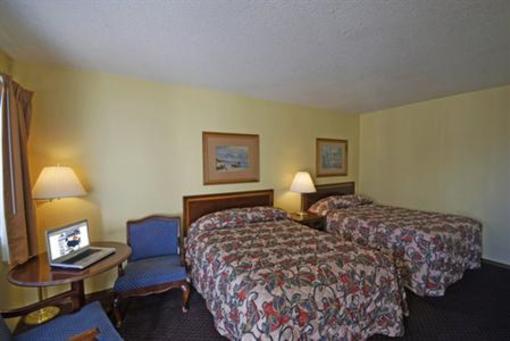 фото отеля Americas Best Value Inn Redding