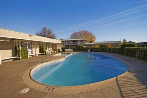 фото отеля Americas Best Value Inn Redding