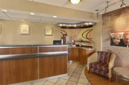 фото отеля Red Roof Inn Erie