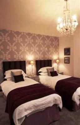 фото отеля Lorne House Corsham