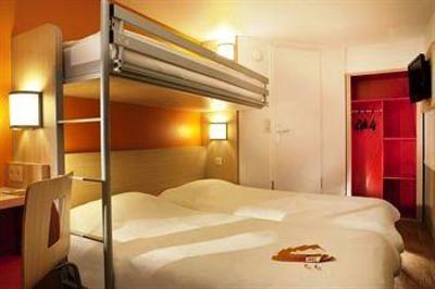фото отеля Premiere Classe Valenciennes Ouest - Petite-Foret