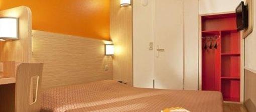 фото отеля Premiere Classe Valenciennes Ouest - Petite-Foret