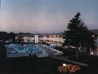 фото отеля Village Green Motel