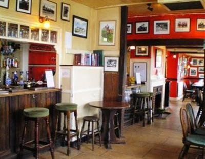 фото отеля The Pheasant Inn Hungerford