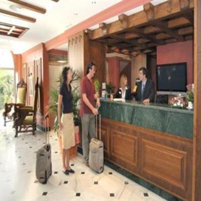 фото отеля Hacienda Puerta del Sol
