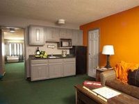 Abe's Okoboji Motel and Suites