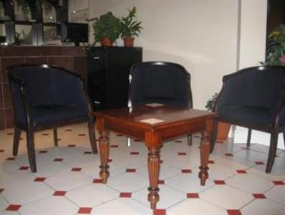 фото отеля Airport Guest House Slough