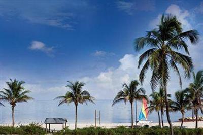 фото отеля Sheraton Suites Key West