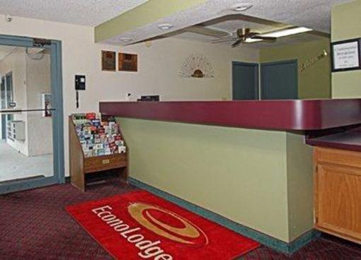 фото отеля Econo Lodge Urbandale