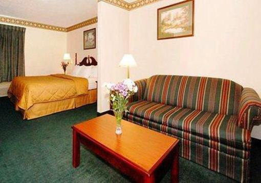 фото отеля Comfort Inn & Suites Dayton