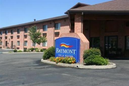 фото отеля Baymont Inn & Suites Redding