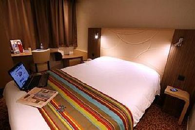 фото отеля Brit Hotel Le Kerann Saint-Herblain