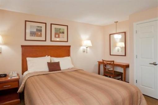 фото отеля Candlewood Suites Alabaster