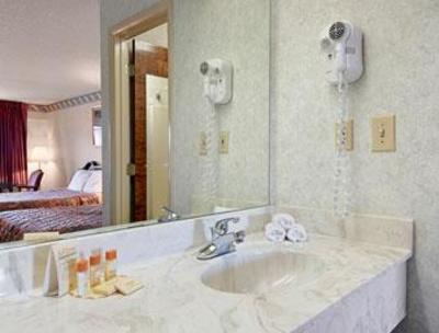 фото отеля Days Inn Hickory Conover