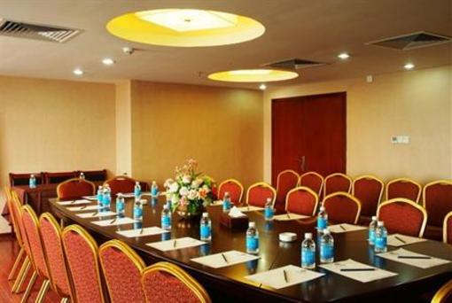 фото отеля Grand Kingdom Hotel
