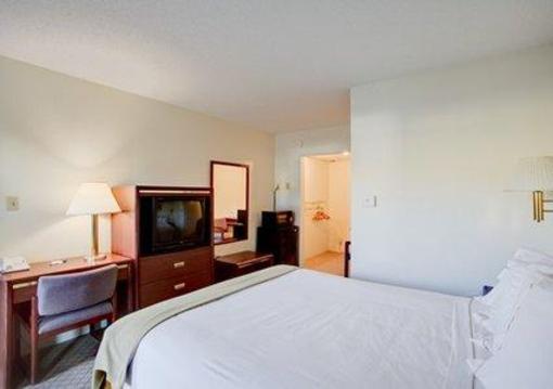 фото отеля Rodeway Inn & Suites Capri