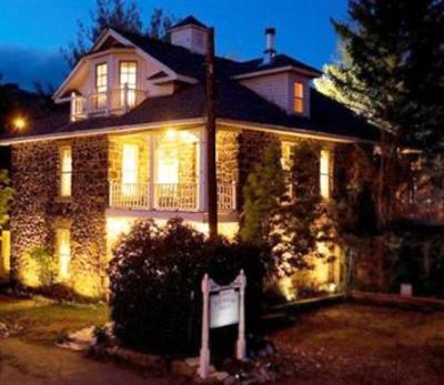 фото отеля Yellowstone Suites Bed and Breakfast