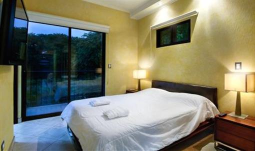 фото отеля The Oaks Tamarindo