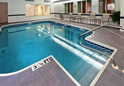 фото отеля Fairfield Inn by Marriott - Birmingham/Inverness