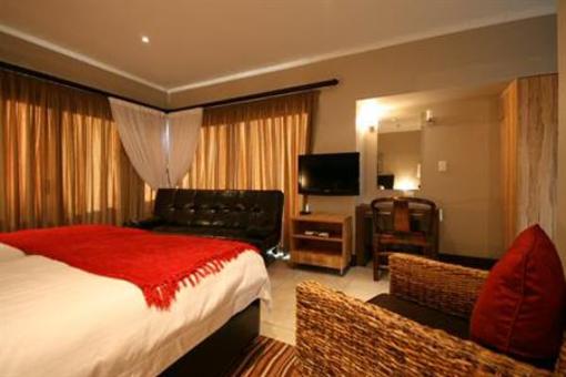 фото отеля Quinze Guesthouse Nelspruit