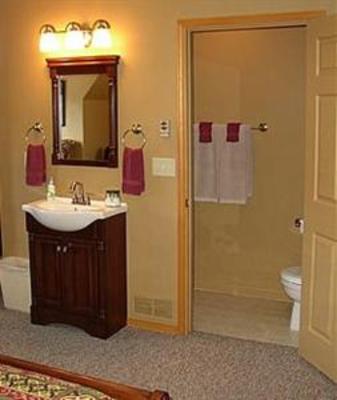 фото отеля Tudor Rose B&B and Chalets
