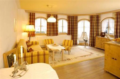 фото отеля Renberg Appartements Pension Maria Alm am Steinernen Meer