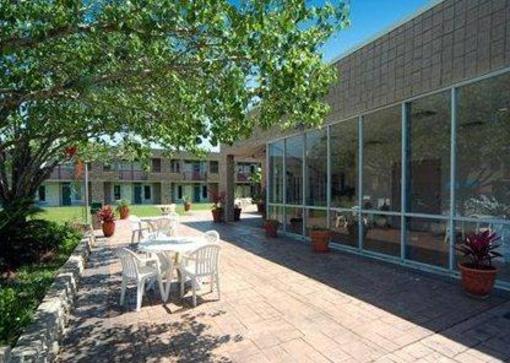фото отеля Quality Inn LaPlace