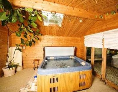 фото отеля Tovey Lodge Bed and Breakfast Hassocks