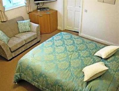 фото отеля Liongate House Bed and Breakfast Yeovil