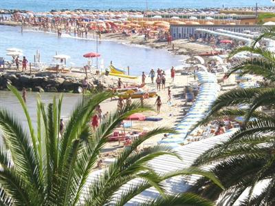 фото отеля Sakura Inn Sanremo