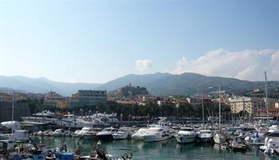 фото отеля Sakura Inn Sanremo