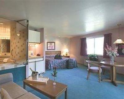 фото отеля Americas Best Value Inn Mackinaw City